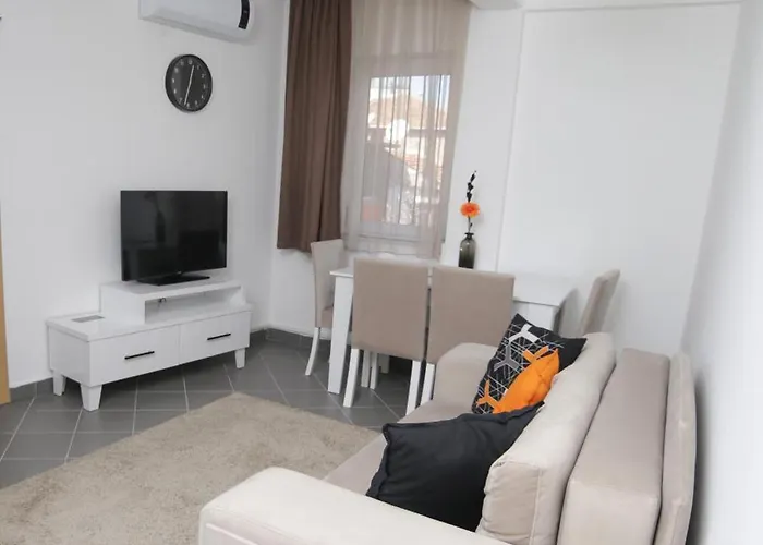 Mai By Downtown フェティエ