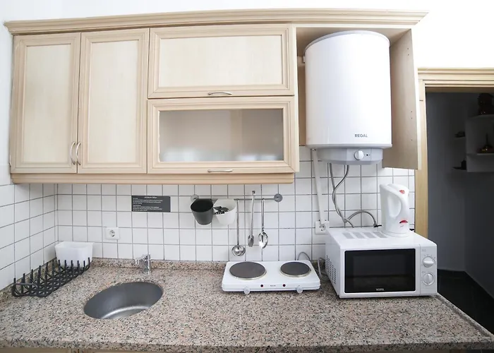 Mai By Downtown フェティエ